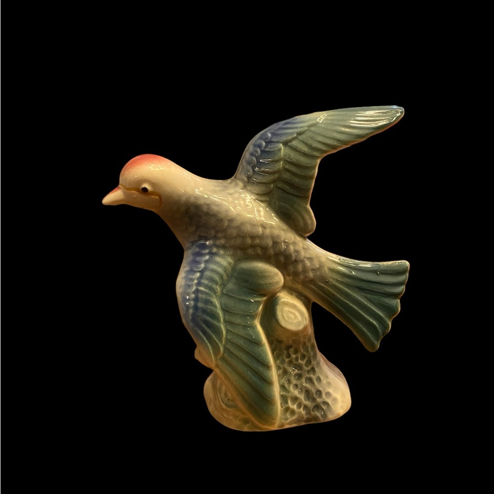 Vintage Royal Copley Ceramic Bird Figurine MCM Flycatcher Kinglet Flight 5"